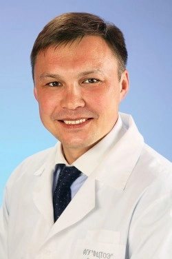 Николай Николаев награжден медалью ордена